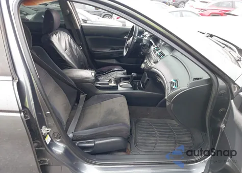 2009 Honda Accord Lx z USA, uszkodzony, nr VIN 1HGCP26349A178458